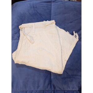 Sundance White Eyelet Embroidered Knee Length Shorts Womens Drawstring - Size 6